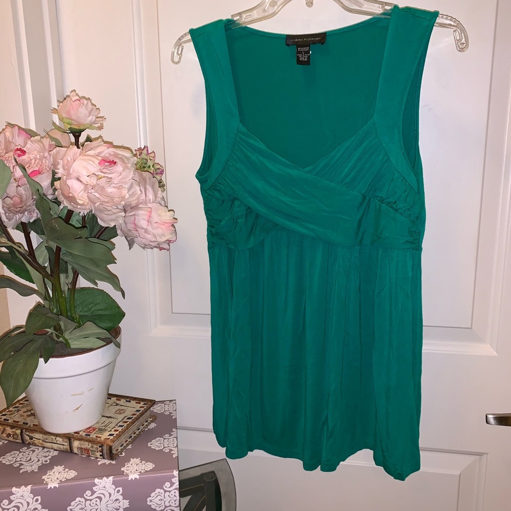 🎀 SALE BOGO - Cable & Gauge Green Tank